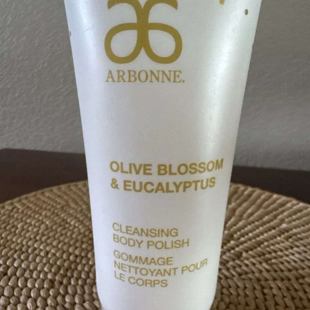 ARBONNE OLIVE BLOSSOM & EUCALYPTUS CLEANSING BODY POLISH 8 FL OZ. NEW, UNOPENED